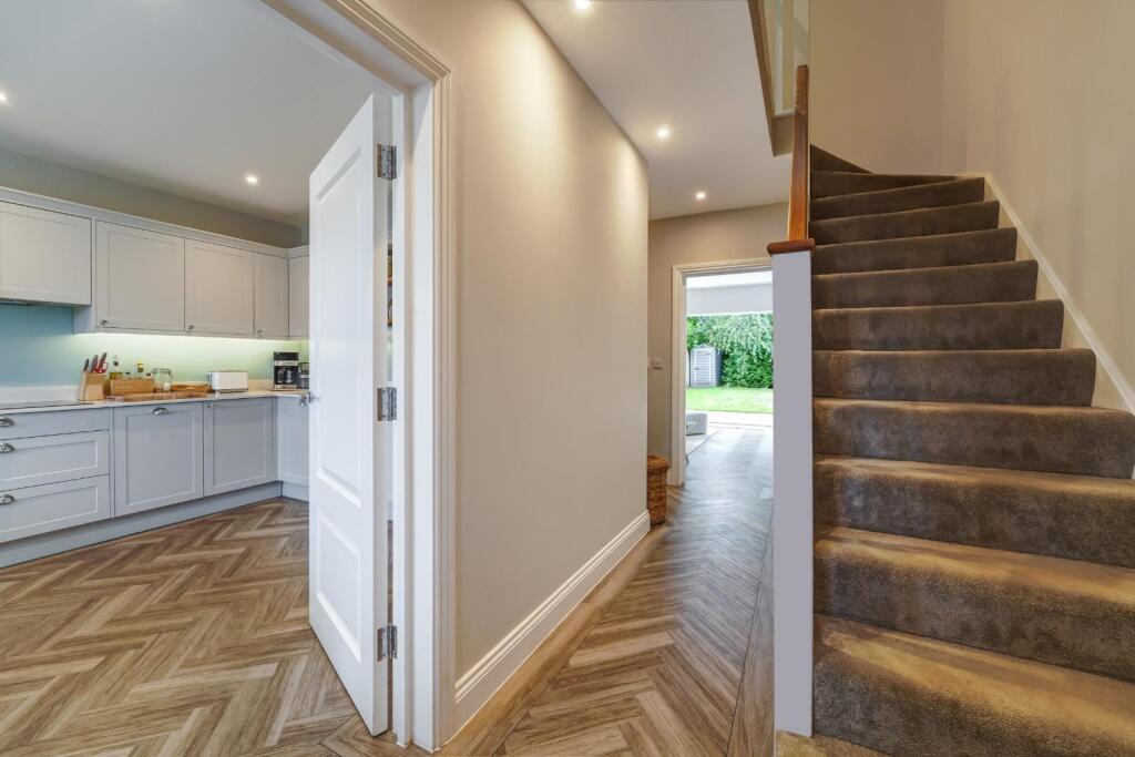 House in Reigate and Banstead, Nork - More