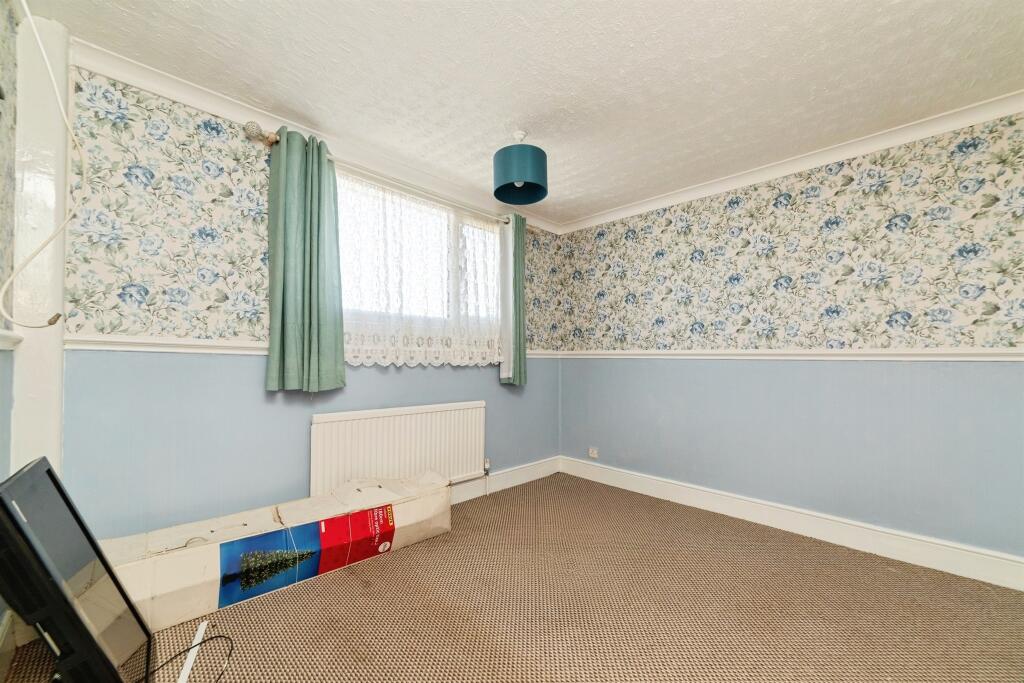 House in Stevenage - View 2