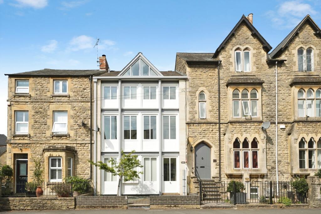 Main image of property: Victoria Road, Cirencester, Gloucestershire, GL7