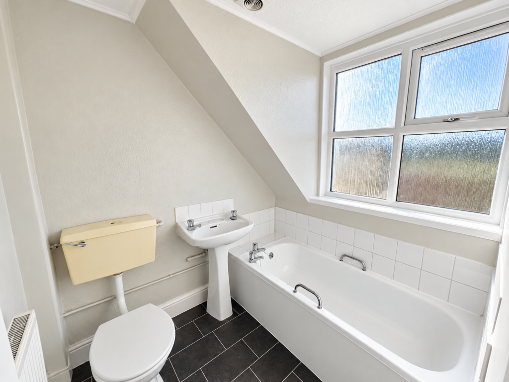 Apartment in Tonbridge - View 4