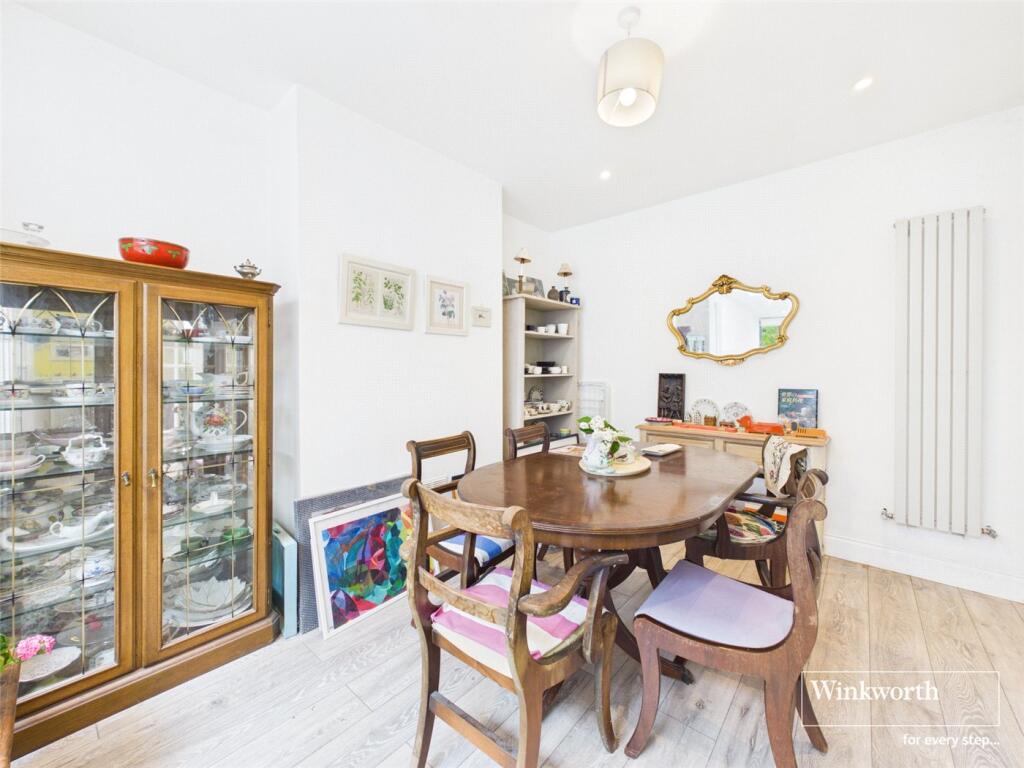 House in London - View 4