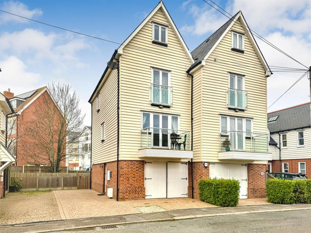 Main image of property: Coronation Road, Burnham-on-Crouch