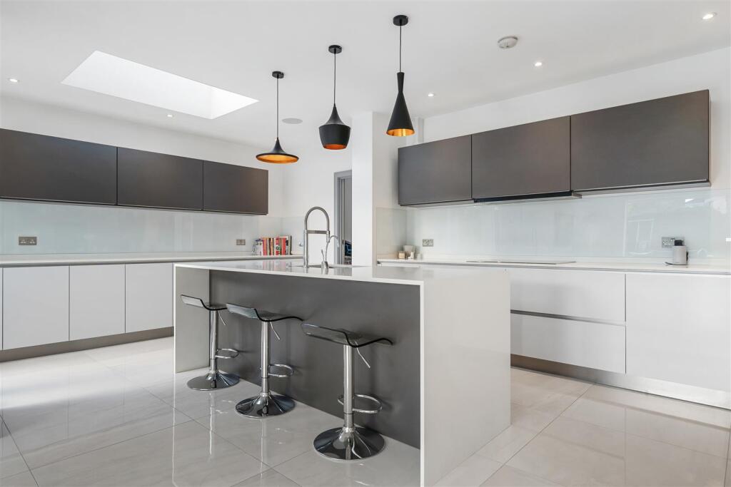 House in London - View 4