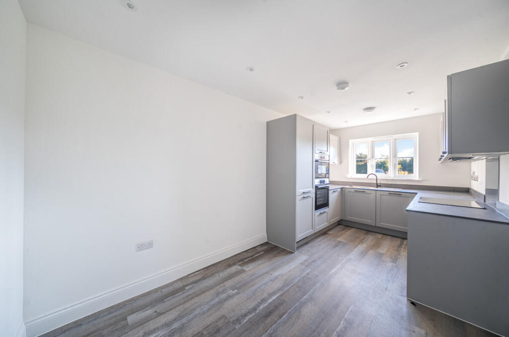 House in Brighton - View 3