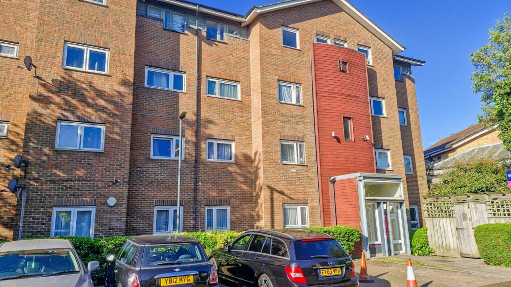 Main image of property: Meadowford Close, Thamesmead, London, SE28