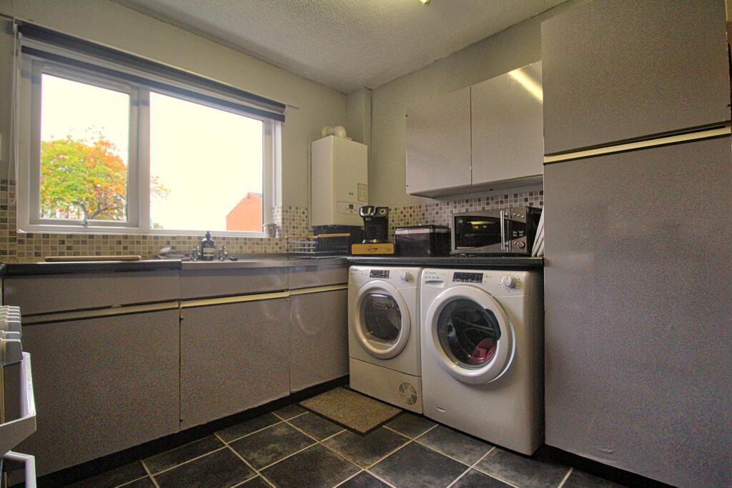 House in Worcester - View 5