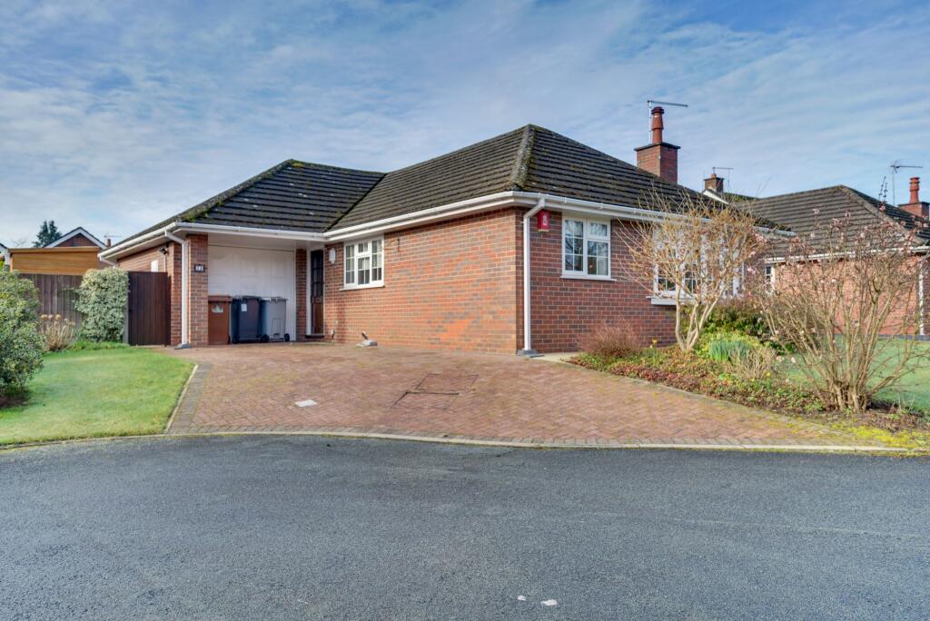 2-bed detached on Meakin Close, Congleton, CW12, £340,000