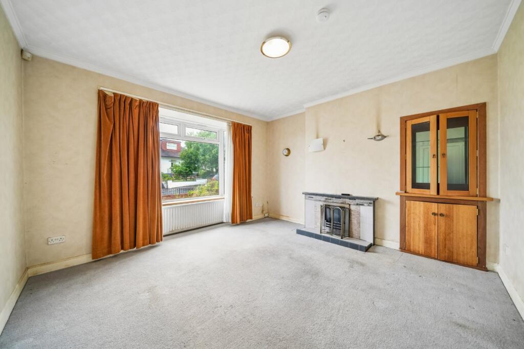 House in Clarkston, Hillview, Carolside - View 2