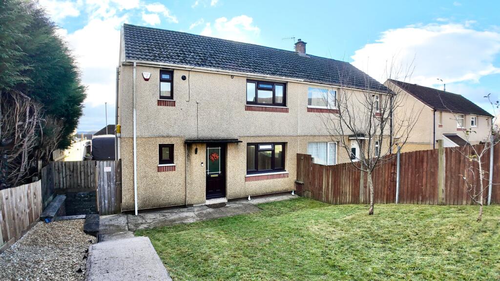 Main image of property: Claerwen, Gelligaer, CF82