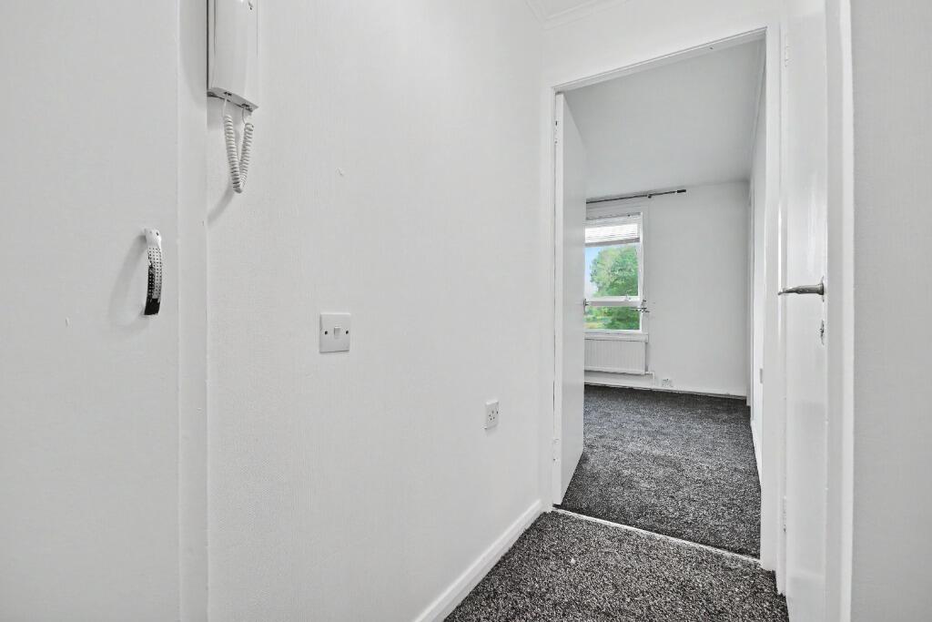 Apartment in Paisley - View 4