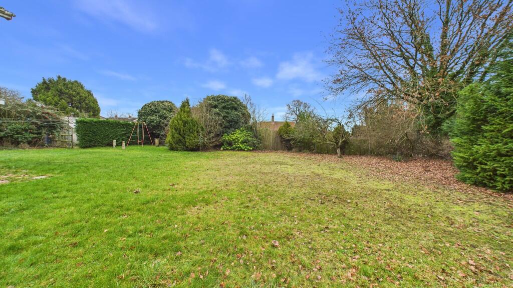 Briar Hill, Woolpit photo 3