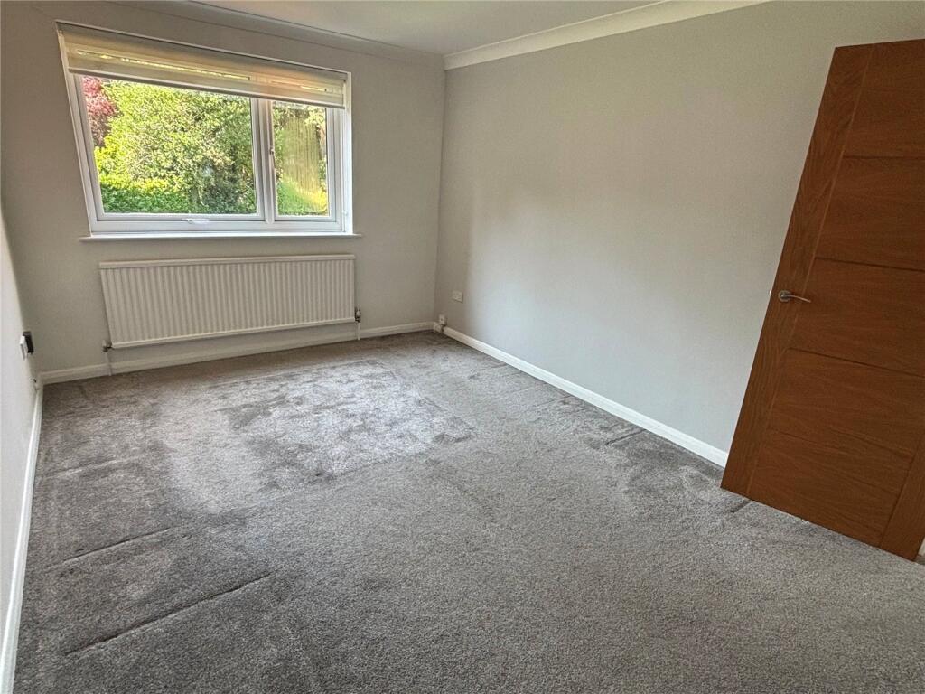 Surrey Road, Poole, Dorset, BH12 photo 5