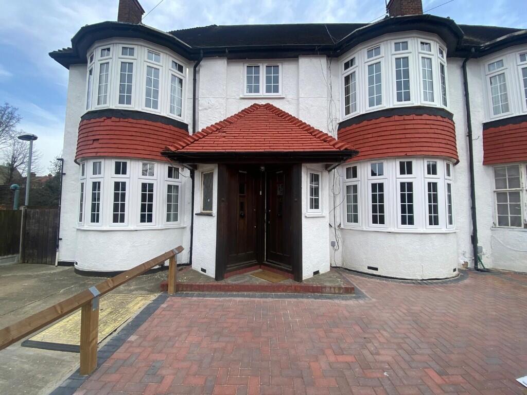 Main image of property: Mansfield Road, Ilford, Essex, IG1