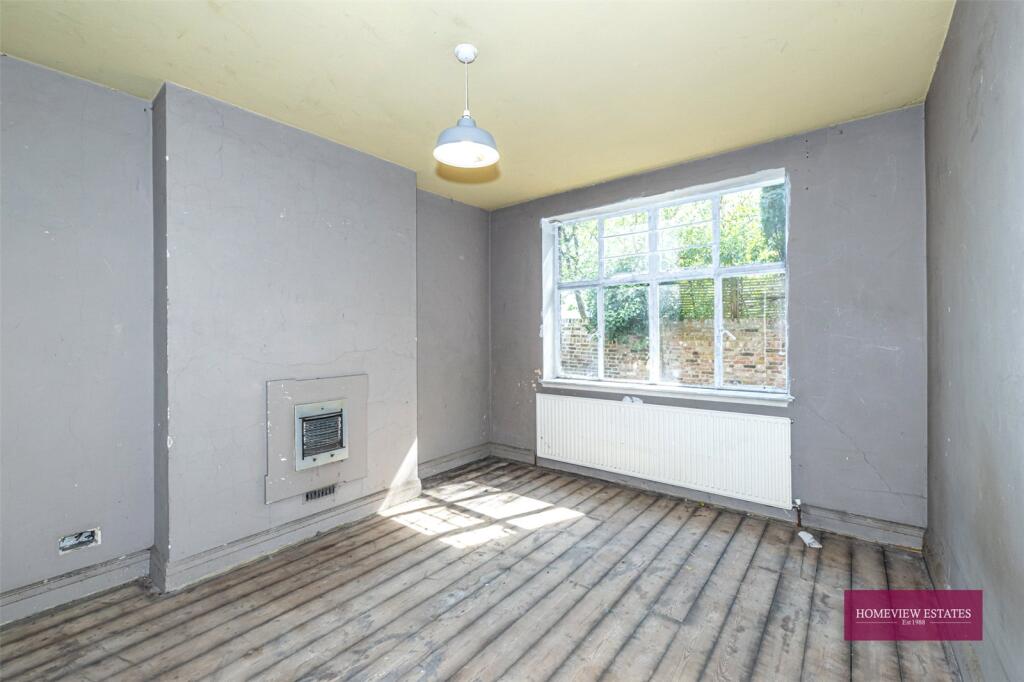 Apartment in London - View 3