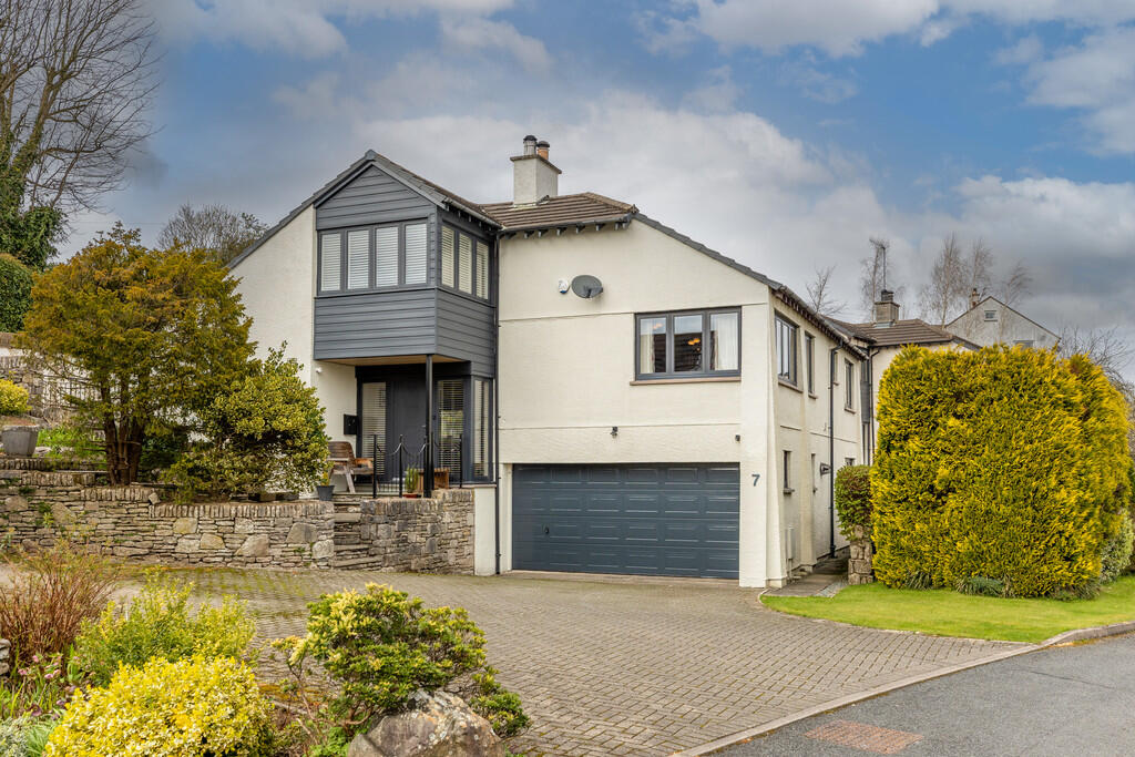 Main image of property: 7 Kentrigg Walk, Kendal, LA9 6EF