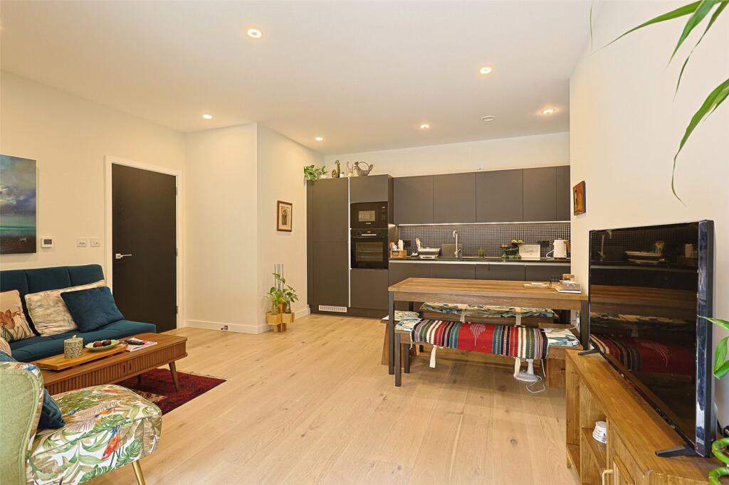 Main image of property: Middle Road, Ealing, W7