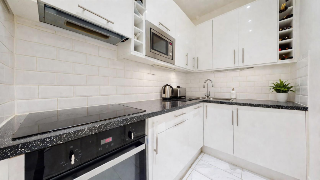 3 bedroom flat for rent
