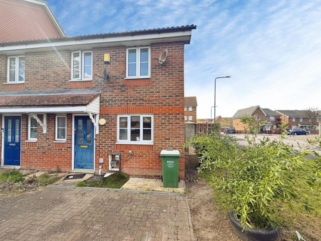 Main image of property: Princess Close, London, SE28