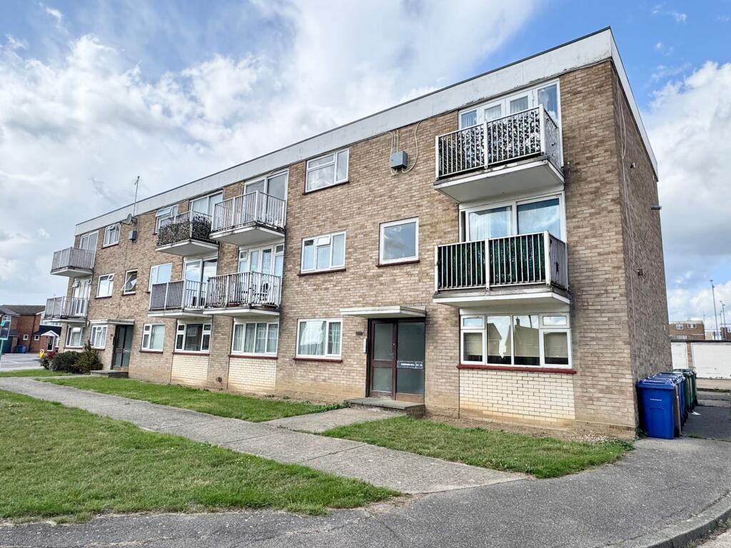 Main image of property: Gordon Road, Corringham, SS17