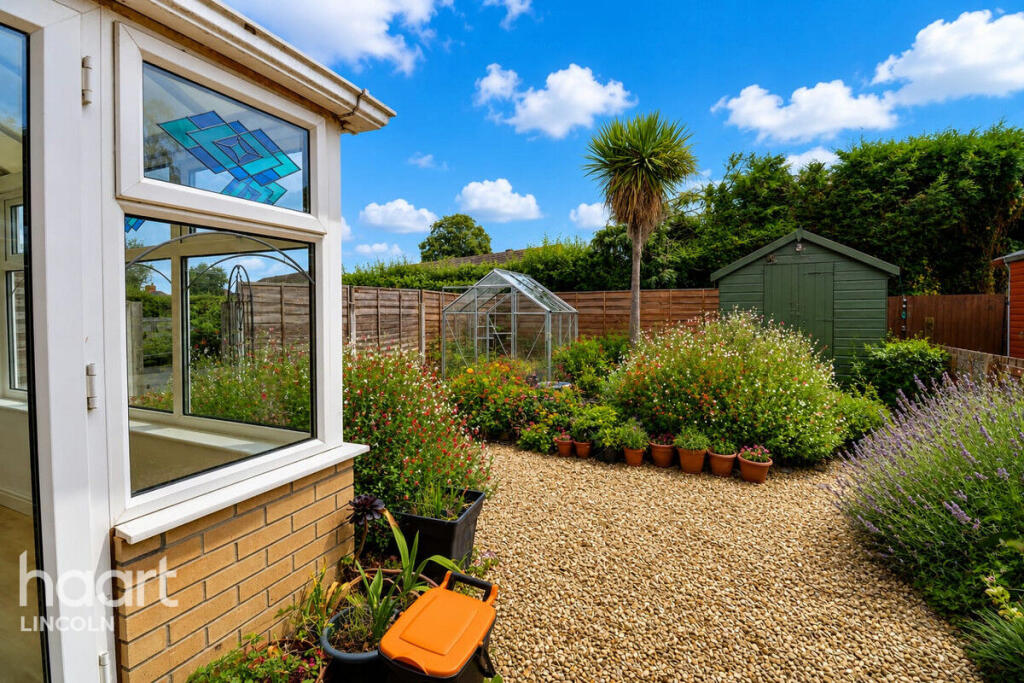 House in Lincoln - View 4