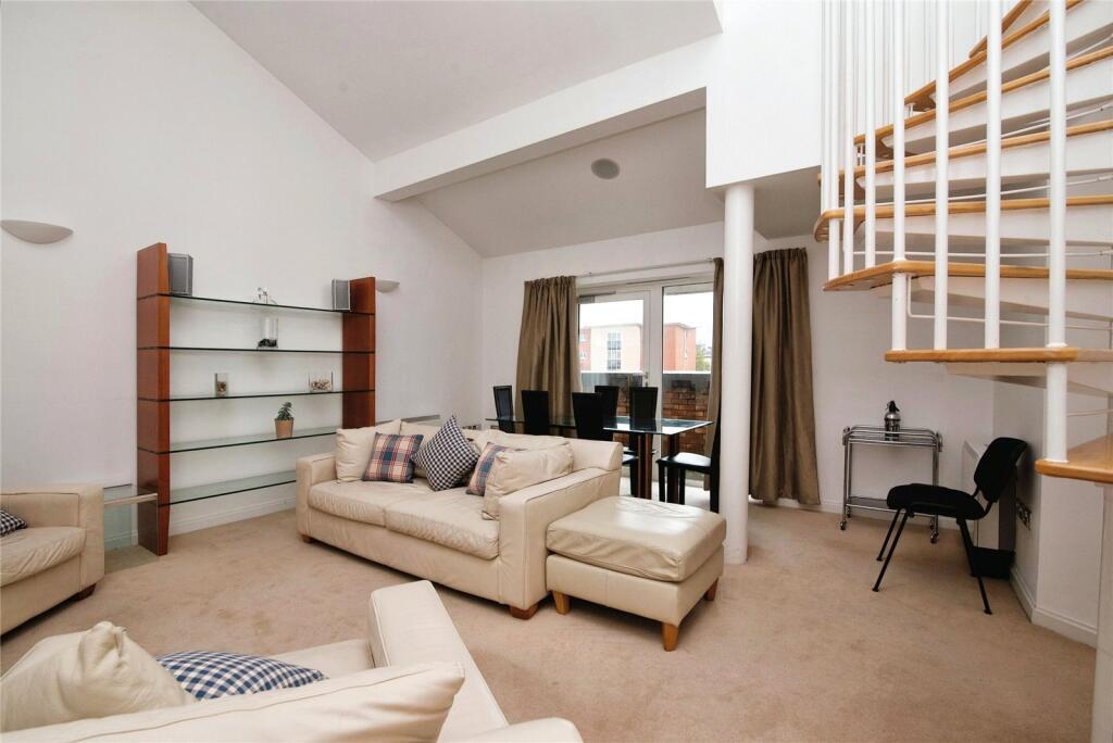 Apartment in Cardiff Bay, Cardiff - View 5