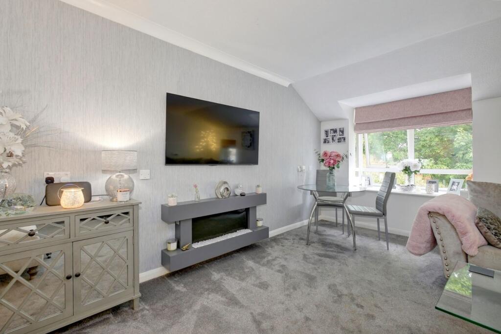 Apartment in Wealden, Hailsham - More