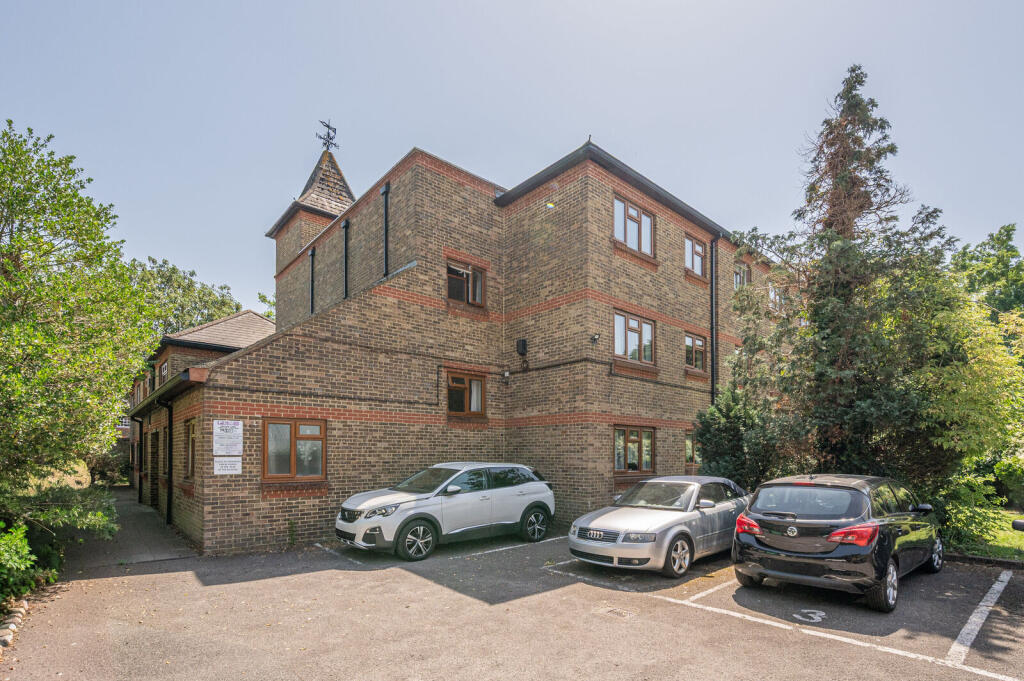 Apartment in London - View 5