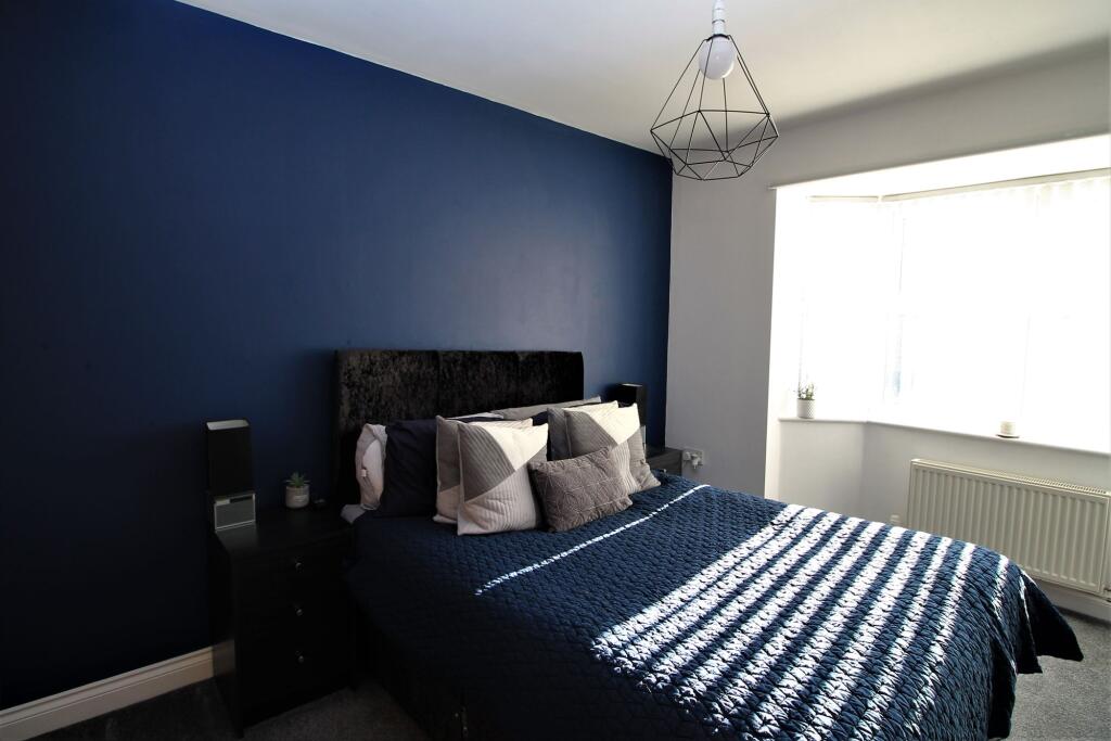 Apartment in Newcastle upon Tyne - View 5
