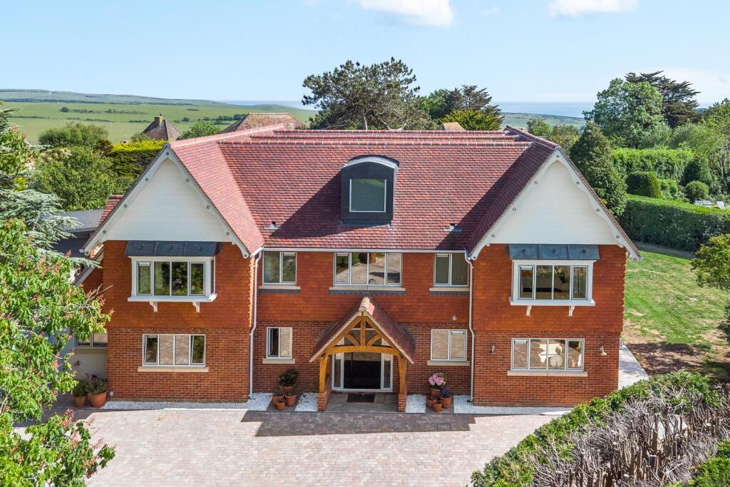 Main image of property: THE RIDGEWAY, BN20