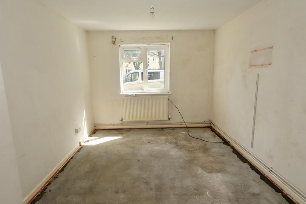 Apartment in Wells, Somerset - View 4