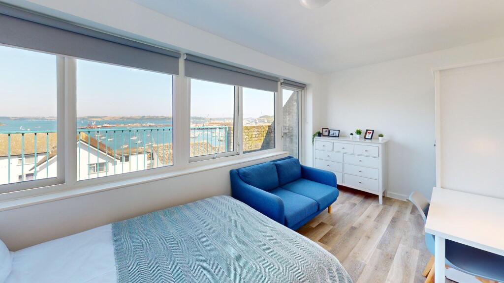 Apartment in Truro - More