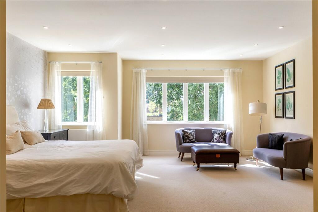 House in London - More