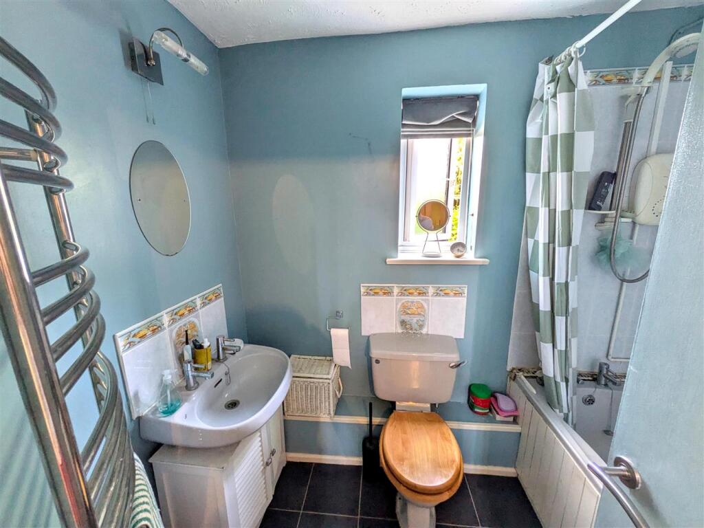 Apartment in Arun, West Barnham - More