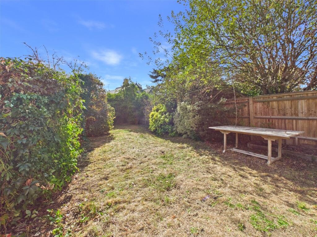 House in Twickenham - View 5