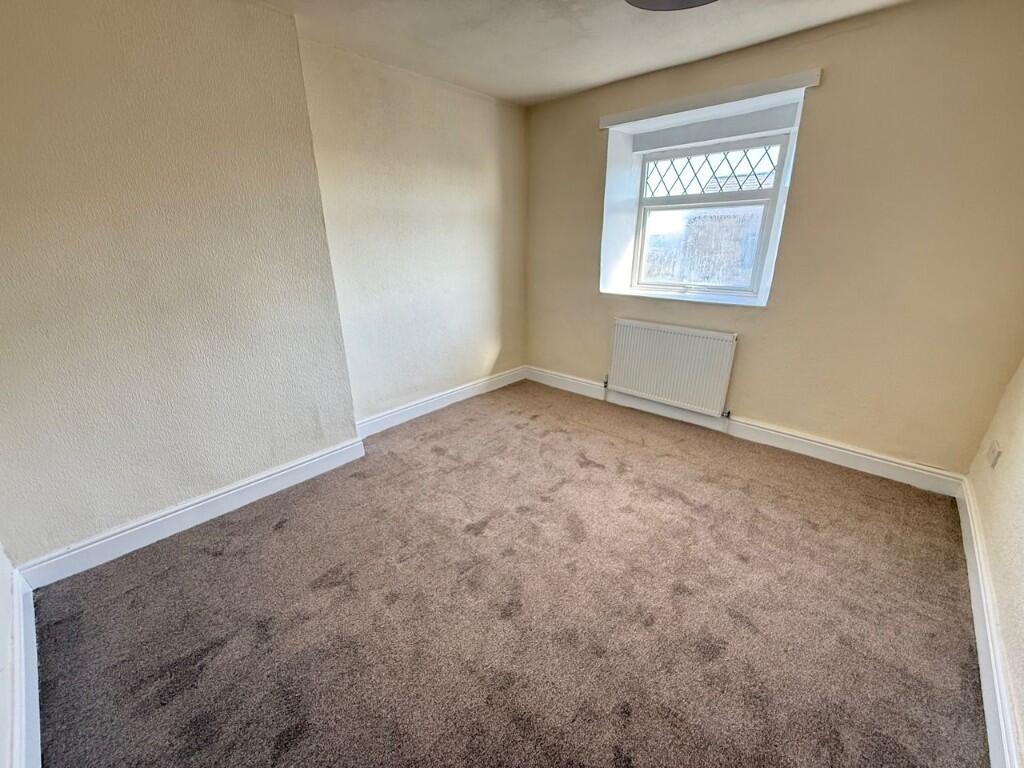 Heath Hill Road, Halifax, West Yorkshire, HX2 photo 5