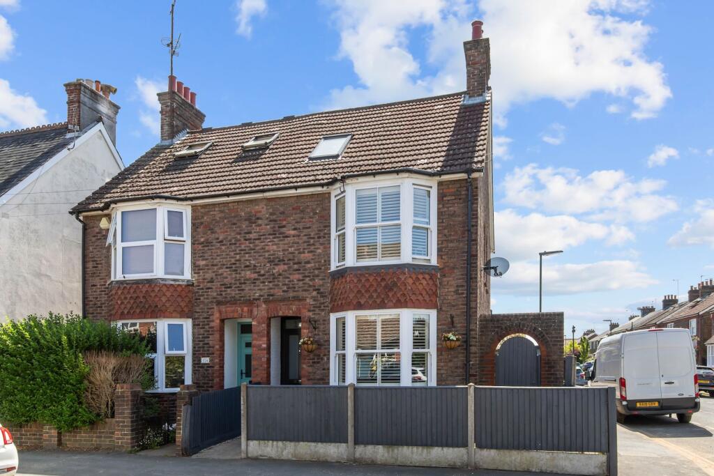 Main image of property: New Street, Horsham, RH13