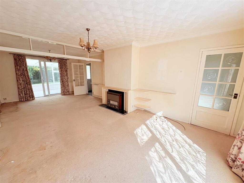 House Farm Road, Gosport photo 3