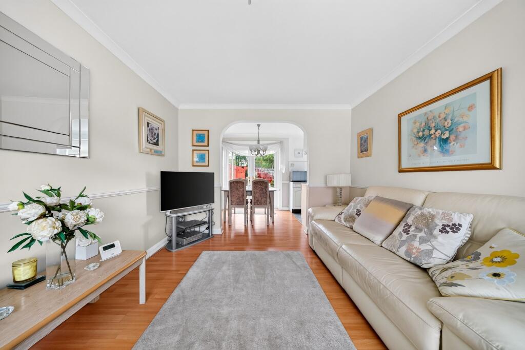 House in Bishopbriggs, Auchinairn - View 4