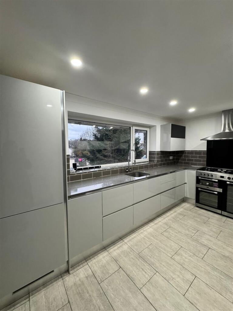 Additional image 4 of Aireville Rise, Bradford