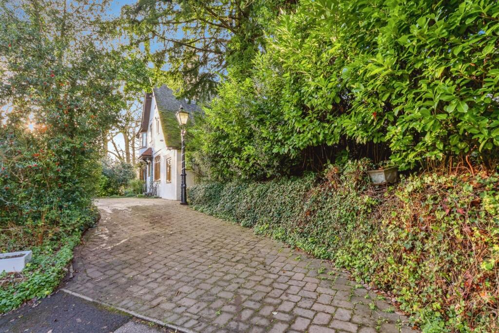 Additional image 2 of Wood Lane, BEARWOOD, Bournemouth, Dorset, BH11