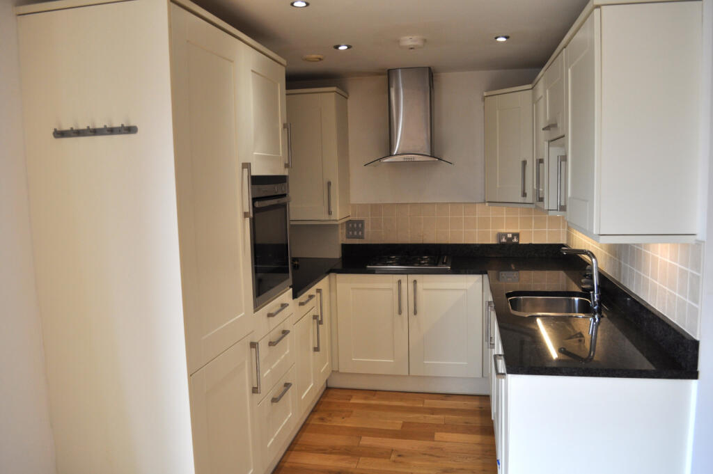 15 St Annes Apartment Western Lane Mumbles Swansea photo 5