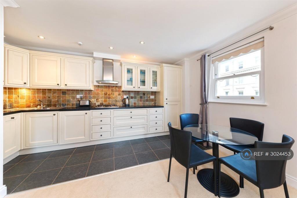 Apartment in London - View 3