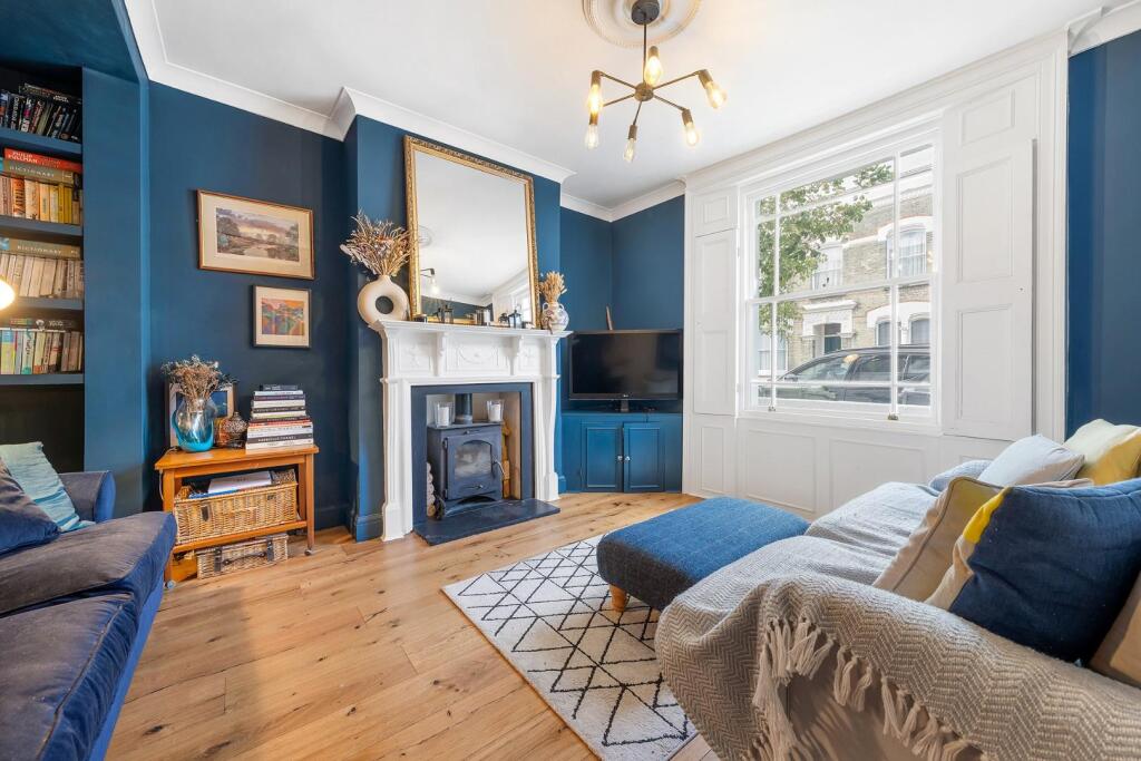 Main image of property: Elm Park, SW2