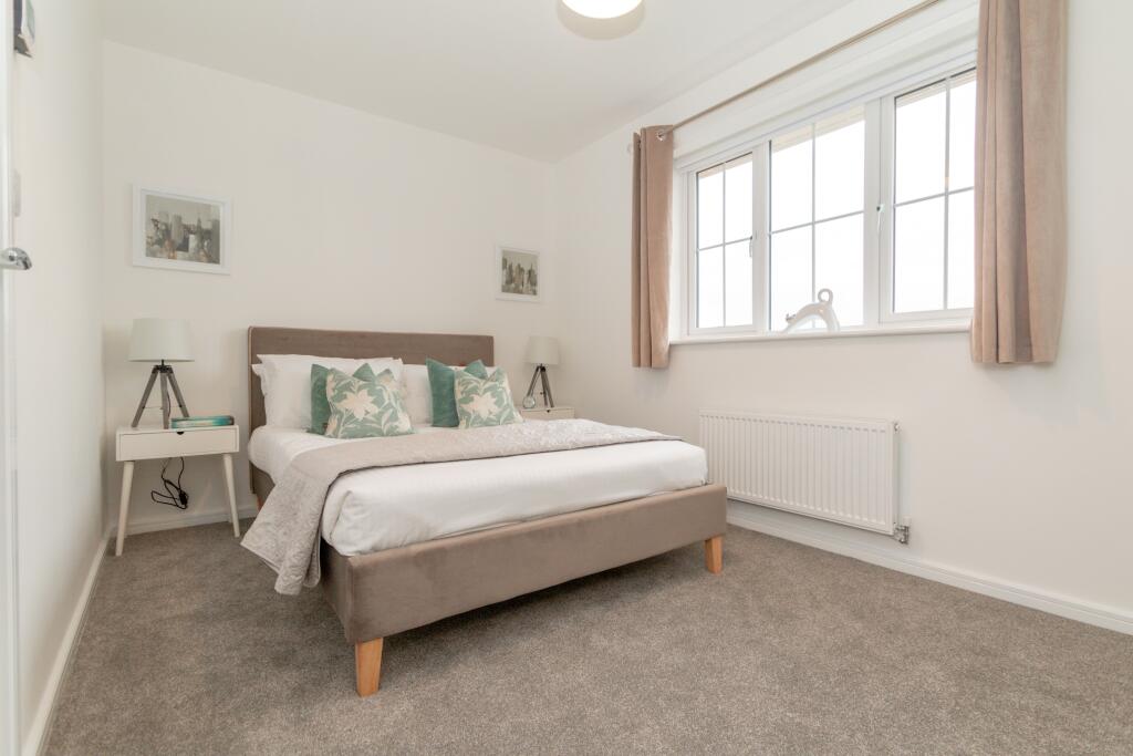 House in Highbridge, Burnham Without - View 4