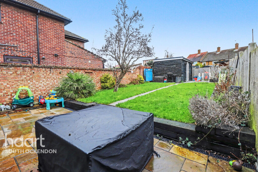 Main image of property: Cullen Square, South Ockendon