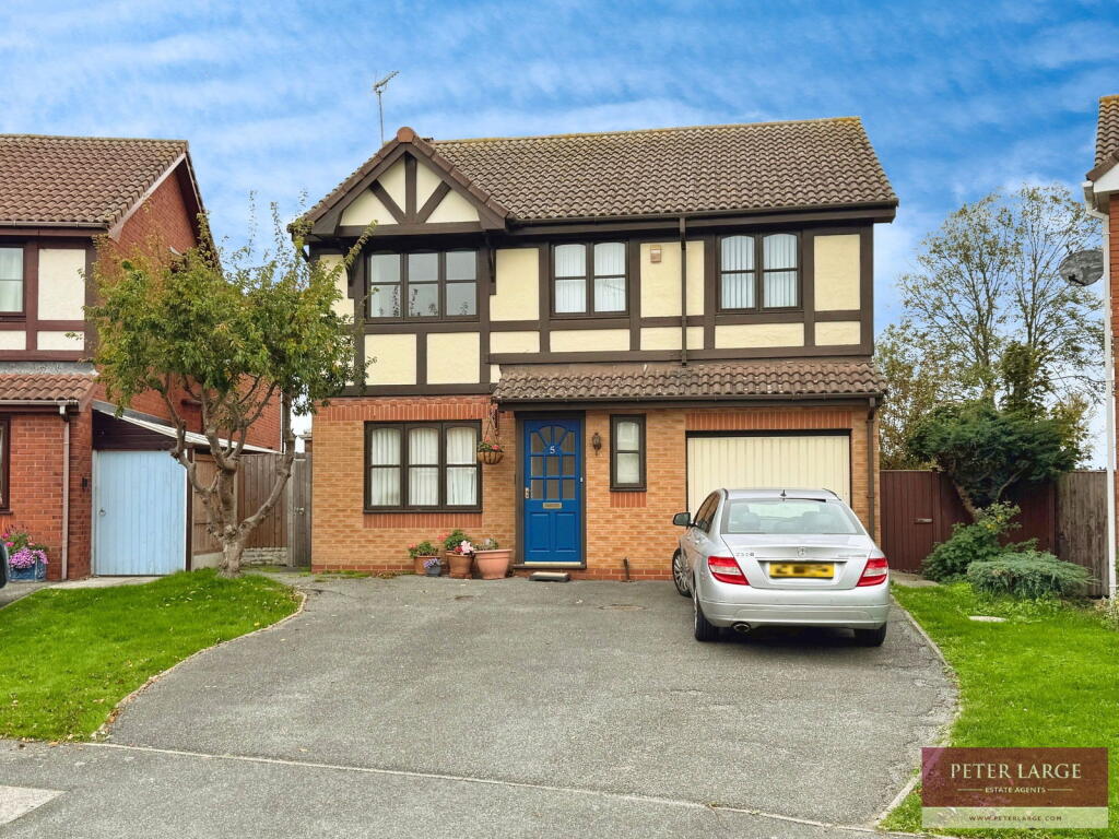 Main image of property: 5 Hazel Court, Rhyl, Denbighshire, LL18 4GE