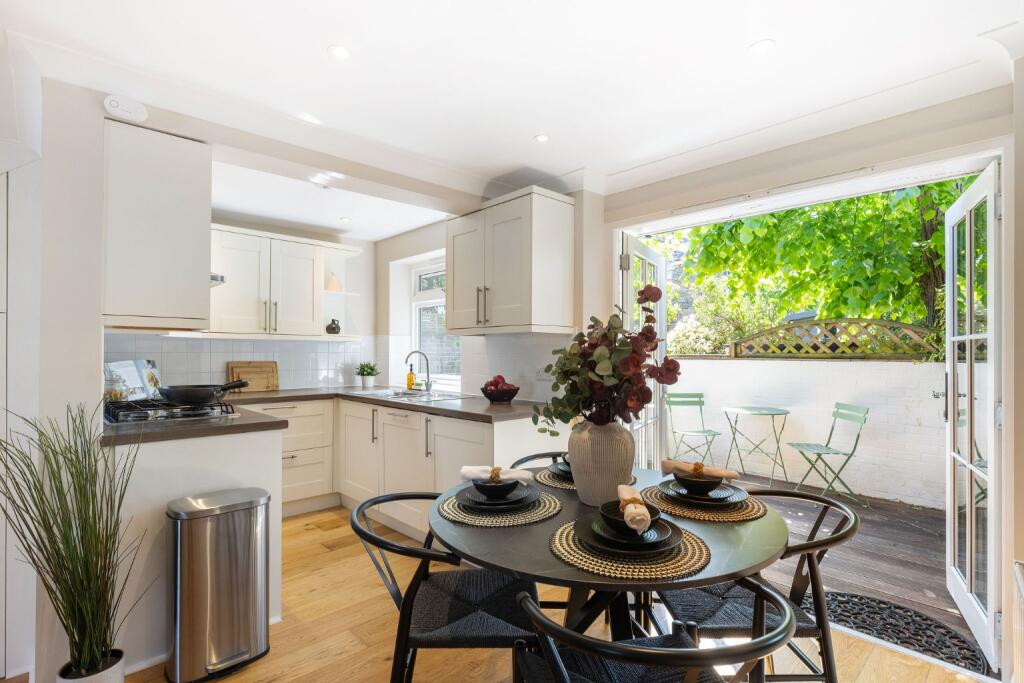 Audley Road, Richmond, Surrey, TW10 photo 3