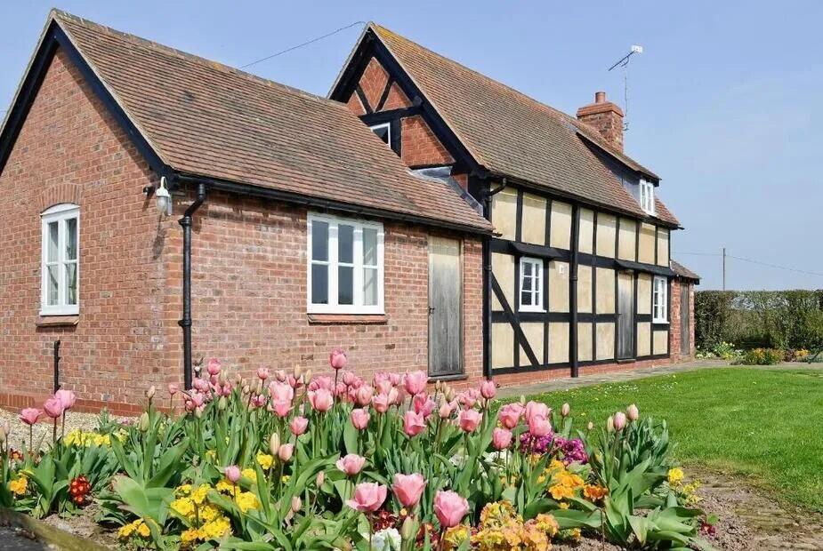 Main image of property: Bank Cottage, Rochford, Worcestershire