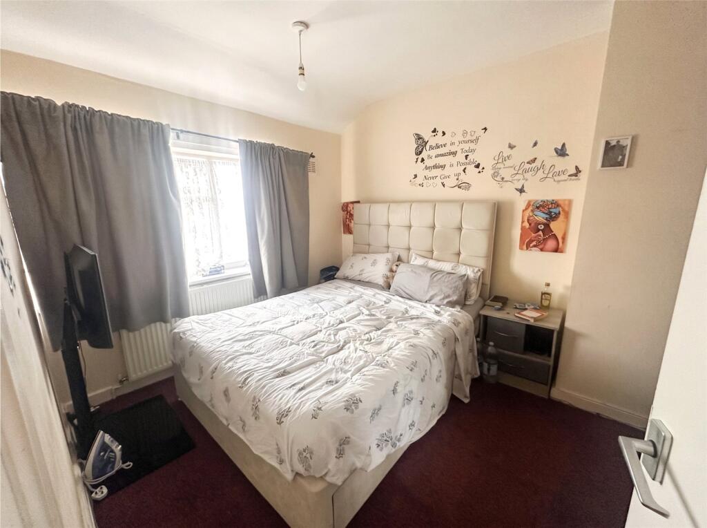 House in Wolverhampton, Ettingshall - View 5