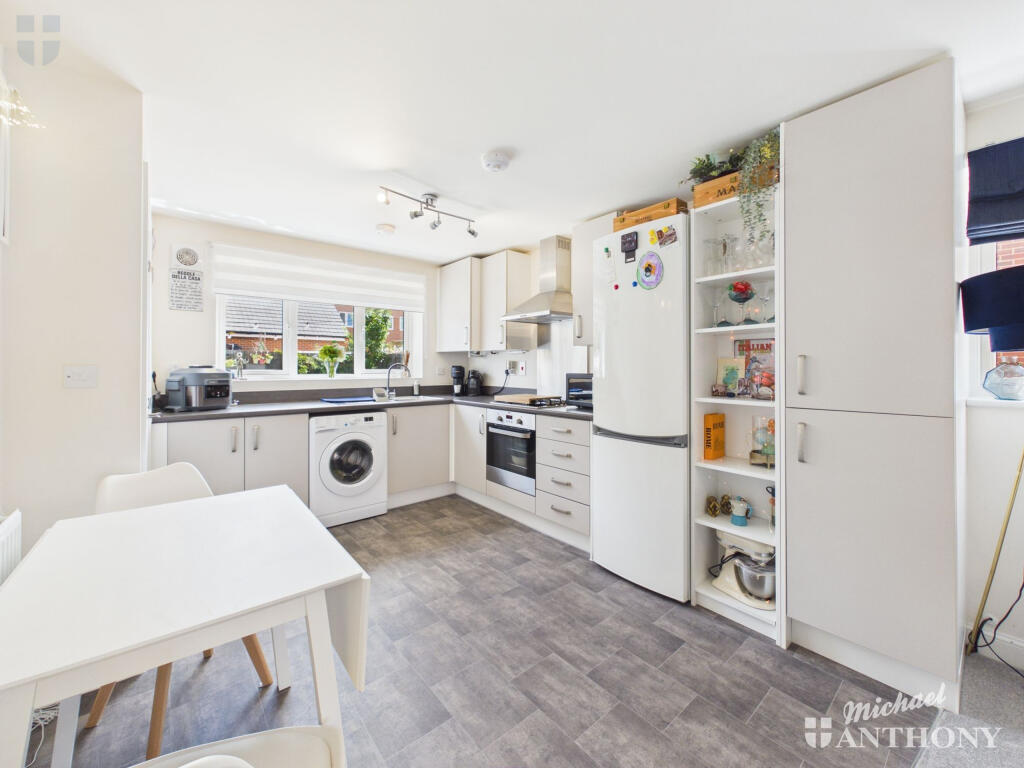 Berkhamsted Way, Broughton photo 4